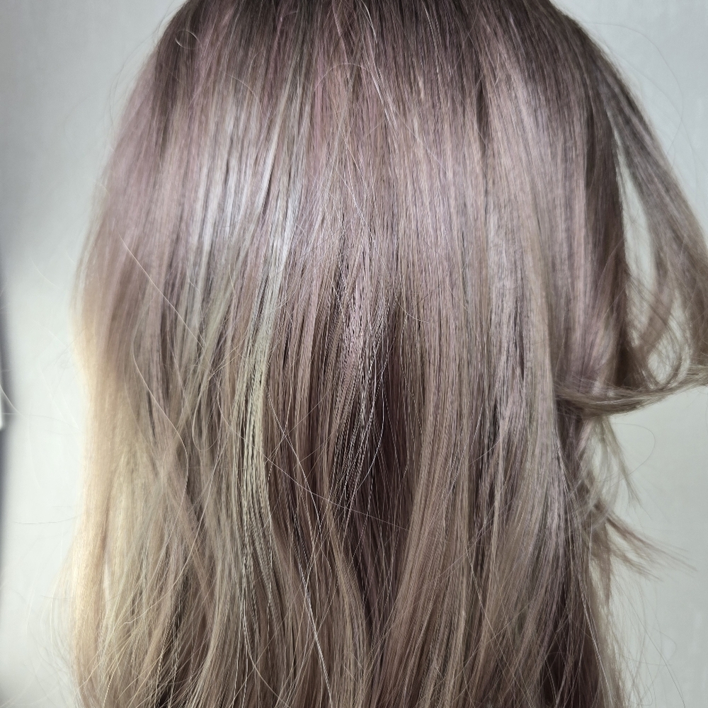 Pinkish Blonde 26 Inch Wave Wig - Picture 6 of 13